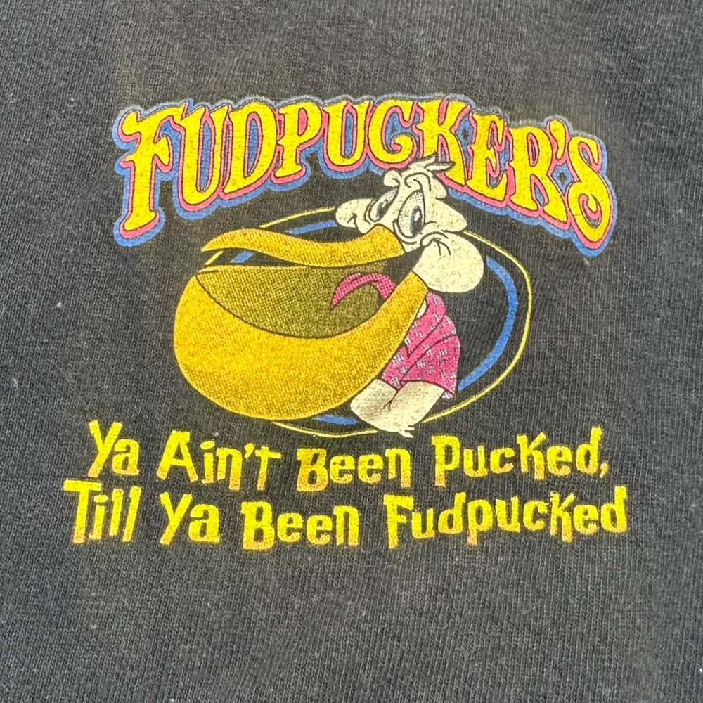 Fudpuckers Navy Long Sleeve Beachside Bar & Grill Graphic Tee Size Medium - Picture 3 of 8